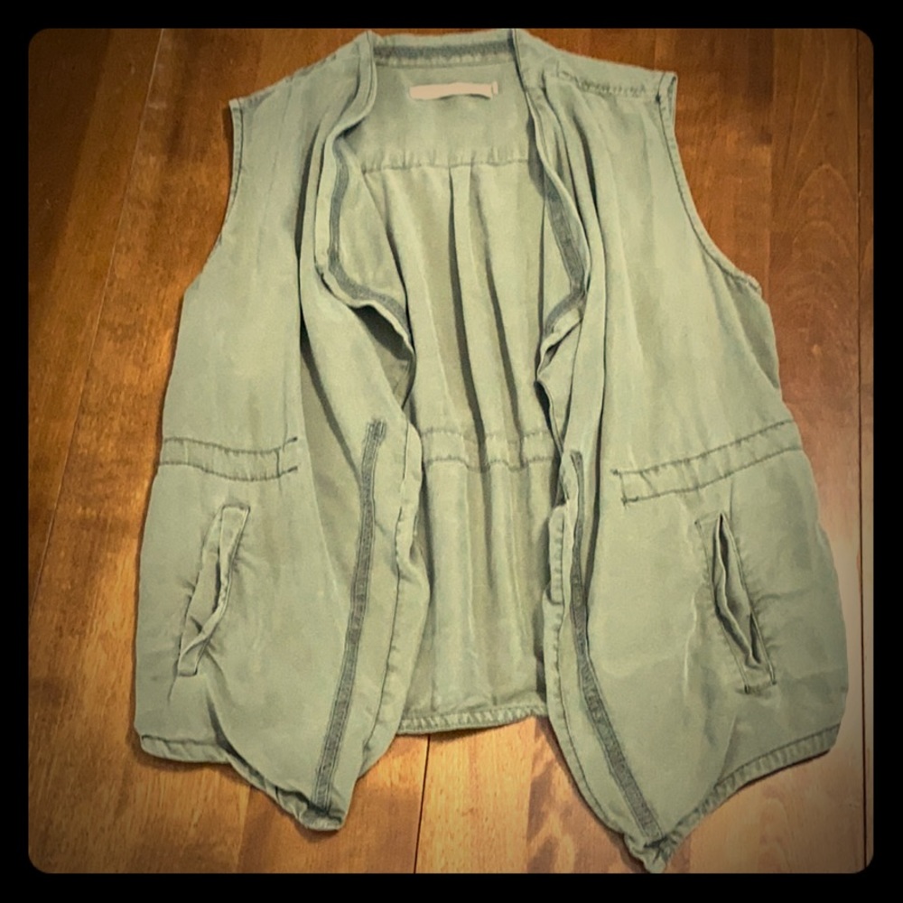 MAX JEANS Medium Army Green Tencel Vest